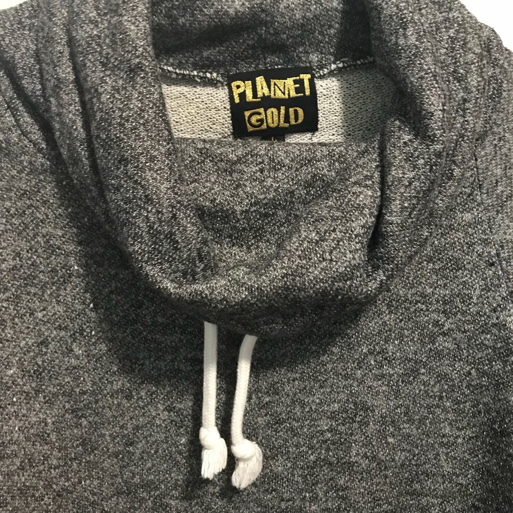 Sweatshirt - Picture 2 of 4